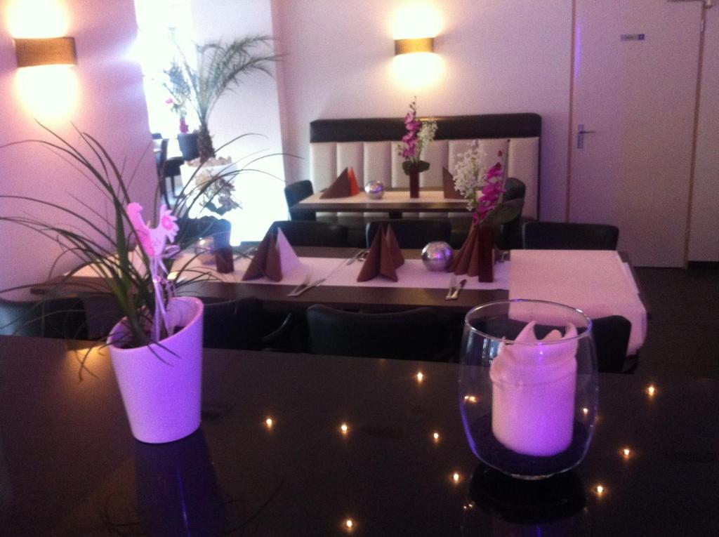 Hotel Restaurant La Piazza Valkenburg aan de Geul Eksteriør billede