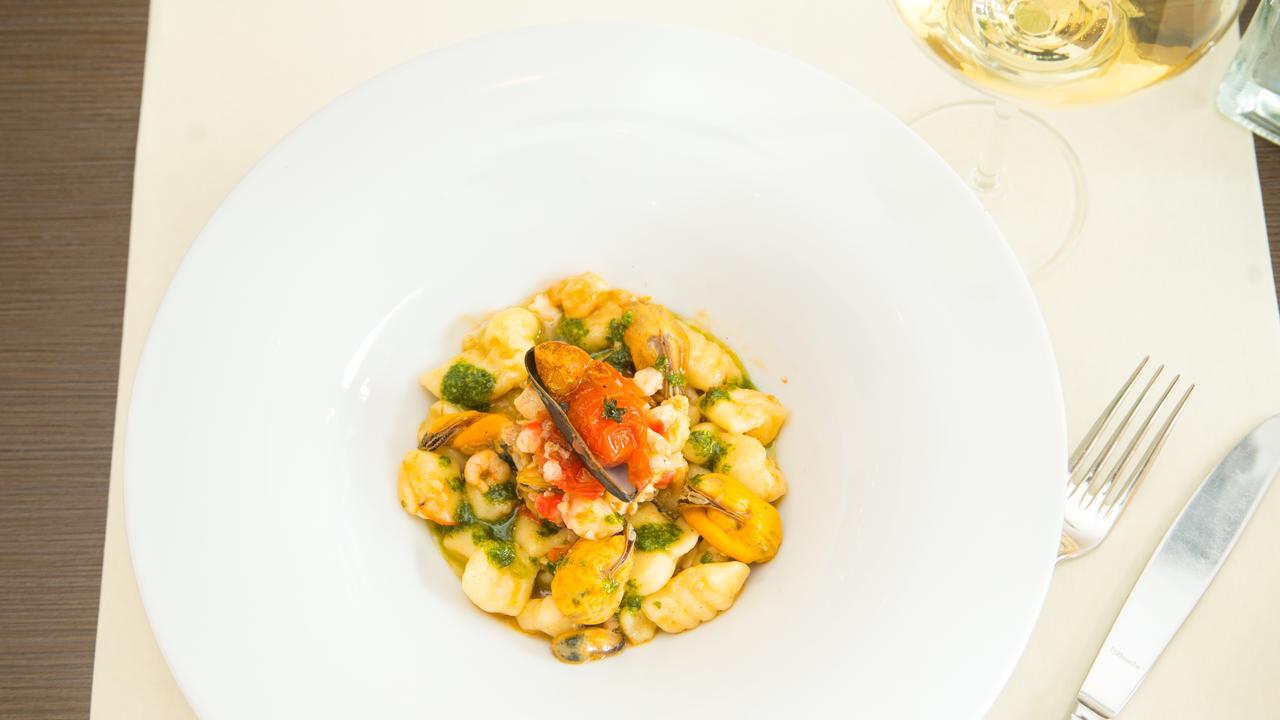 Hotel Restaurant La Piazza Valkenburg aan de Geul Eksteriør billede