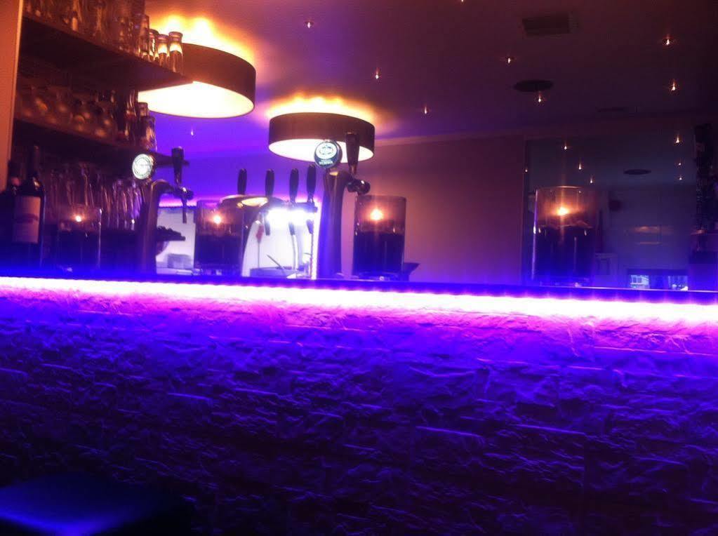Hotel Restaurant La Piazza Valkenburg aan de Geul Eksteriør billede