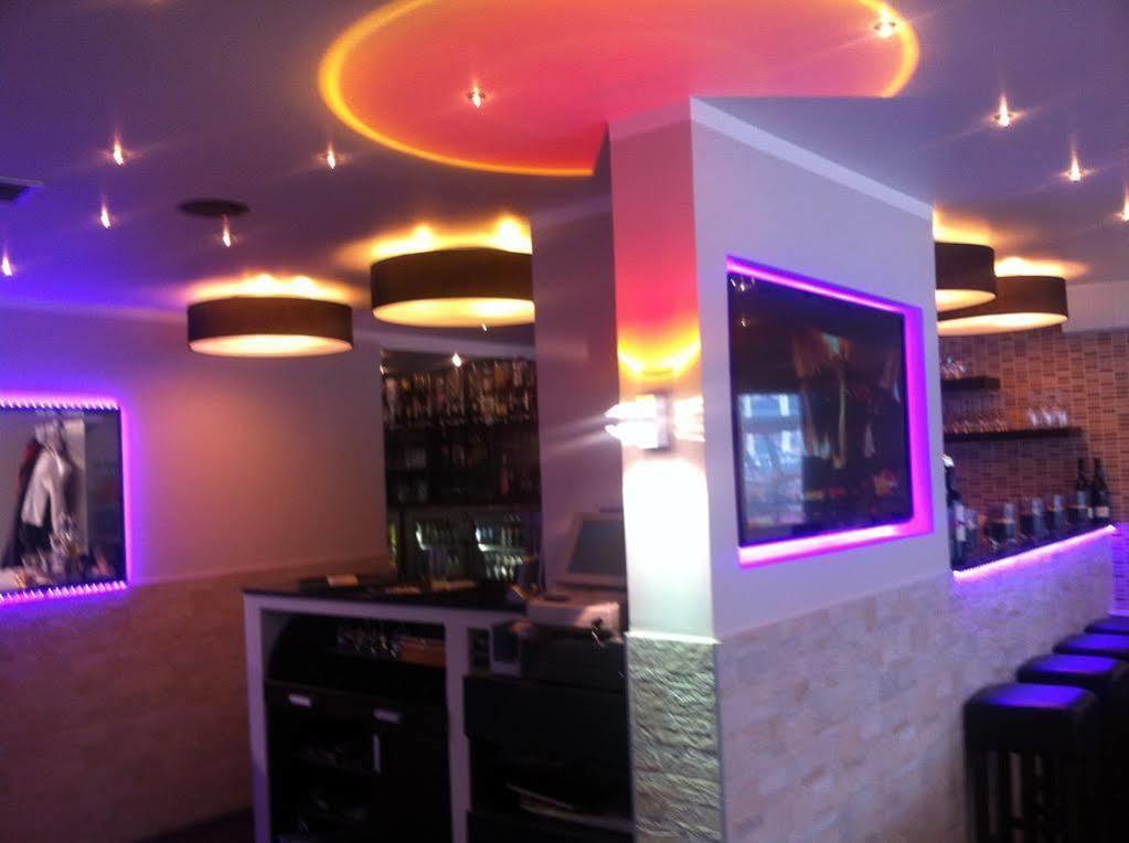 Hotel Restaurant La Piazza Valkenburg aan de Geul Eksteriør billede
